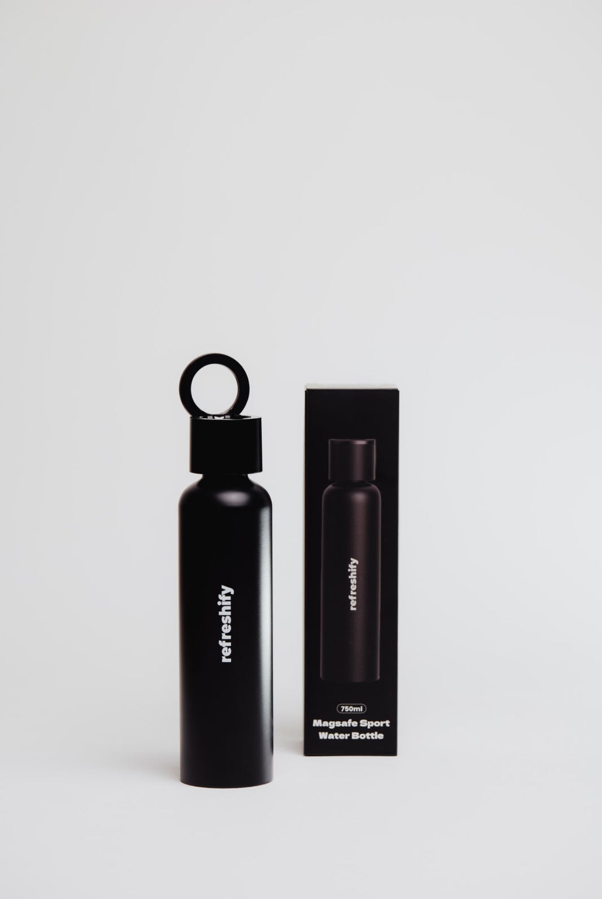 Refreshify Edelstahl Wasserflasche + Gratis Magnet Booster Ring